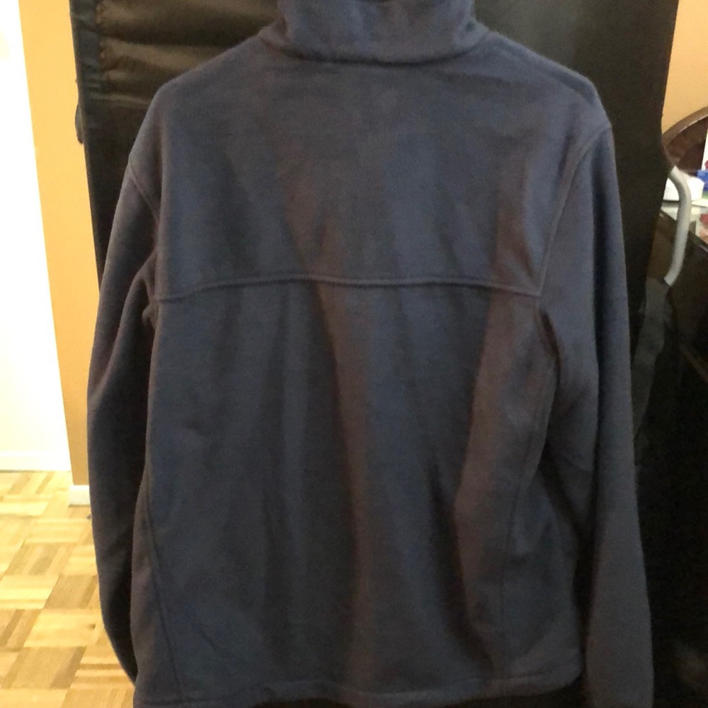 Mens Columbia jacket. Very comfortable and warm - Picture 4 of 6